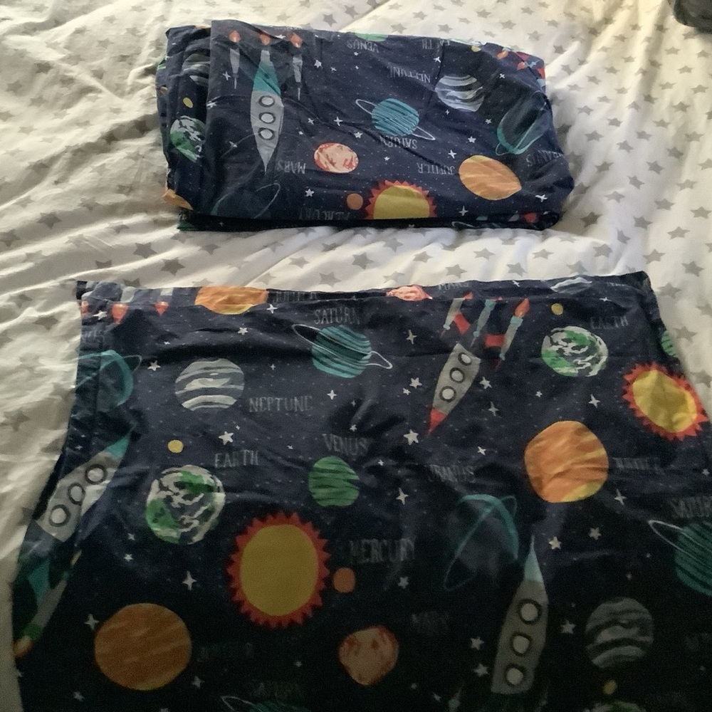 Fun space theme Pillow sham and full size duvet. Pottery barn kids.